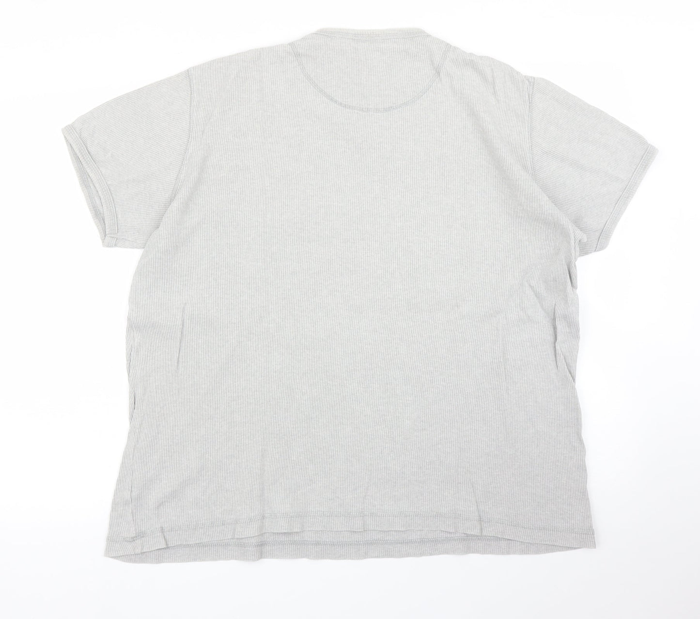 B Mens Grey    T-Shirt Size XL