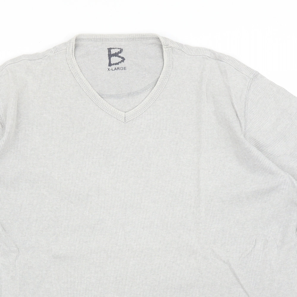 B Mens Grey    T-Shirt Size XL