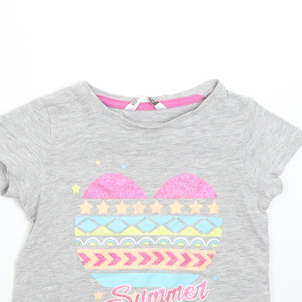 Close-up detail of Pep&Co boys’ grey basic t-shirt, size 2-3, years - summer fun