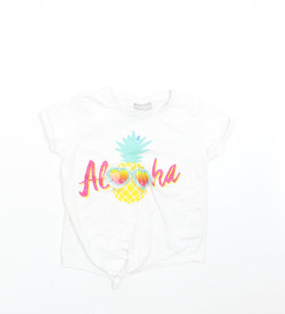 Additional front view of Matalan girls’ white basic t-shirt, size 6, years