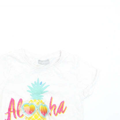 Close-up detail of Matalan girls’ white basic t-shirt, size 6, years