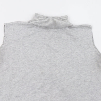 Close-up detail of F&F women’s grey pullover sweatshirt, size UK 16