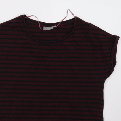 Close-up detail of be.young women’s red striped basic t-shirt, size S