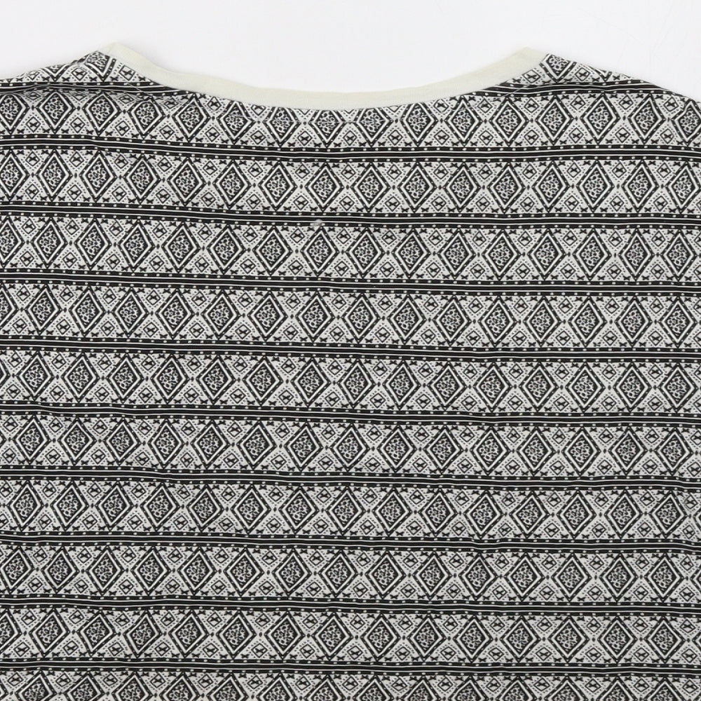 New Look Girls Black Geometric  Cropped Polo Size 12-13 Years