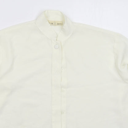 Close-up detail of Laura Gribby women’s white basic button-up, size UK 10