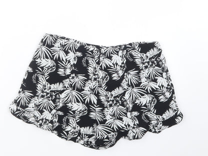 FOREVER 21 Womens Black Geometric  Hot Pants Shorts Size S