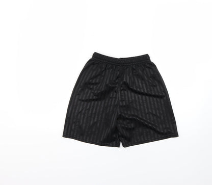 Preworn Boys Black   Sweat Shorts Size 11-12 Years