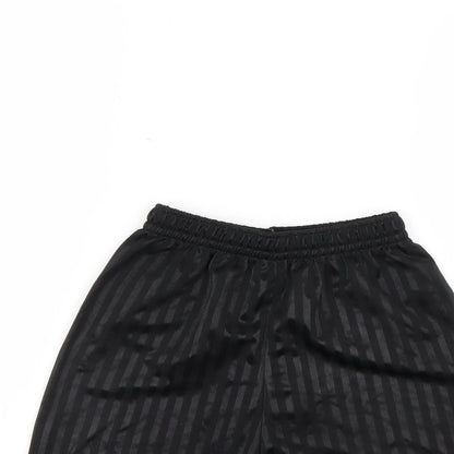 Preworn Boys Black   Sweat Shorts Size 11-12 Years