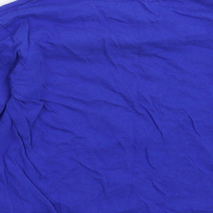 Brand and care label for Studio boys’ blue basic t-shirt, size 3-4, years