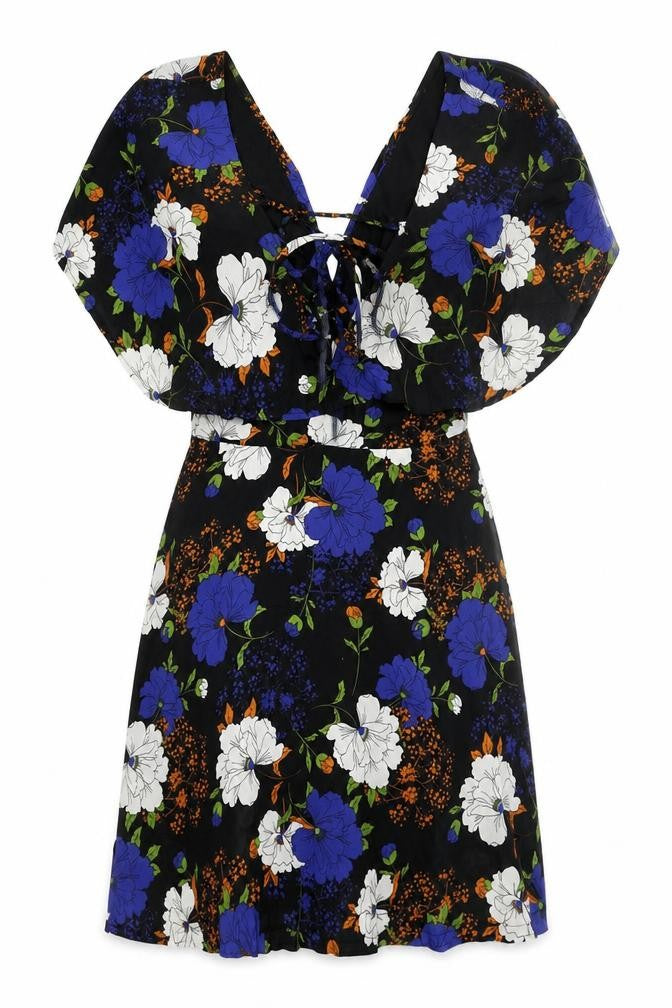 Front view of Boohoo women’s black floral fit & flare, size UK 10