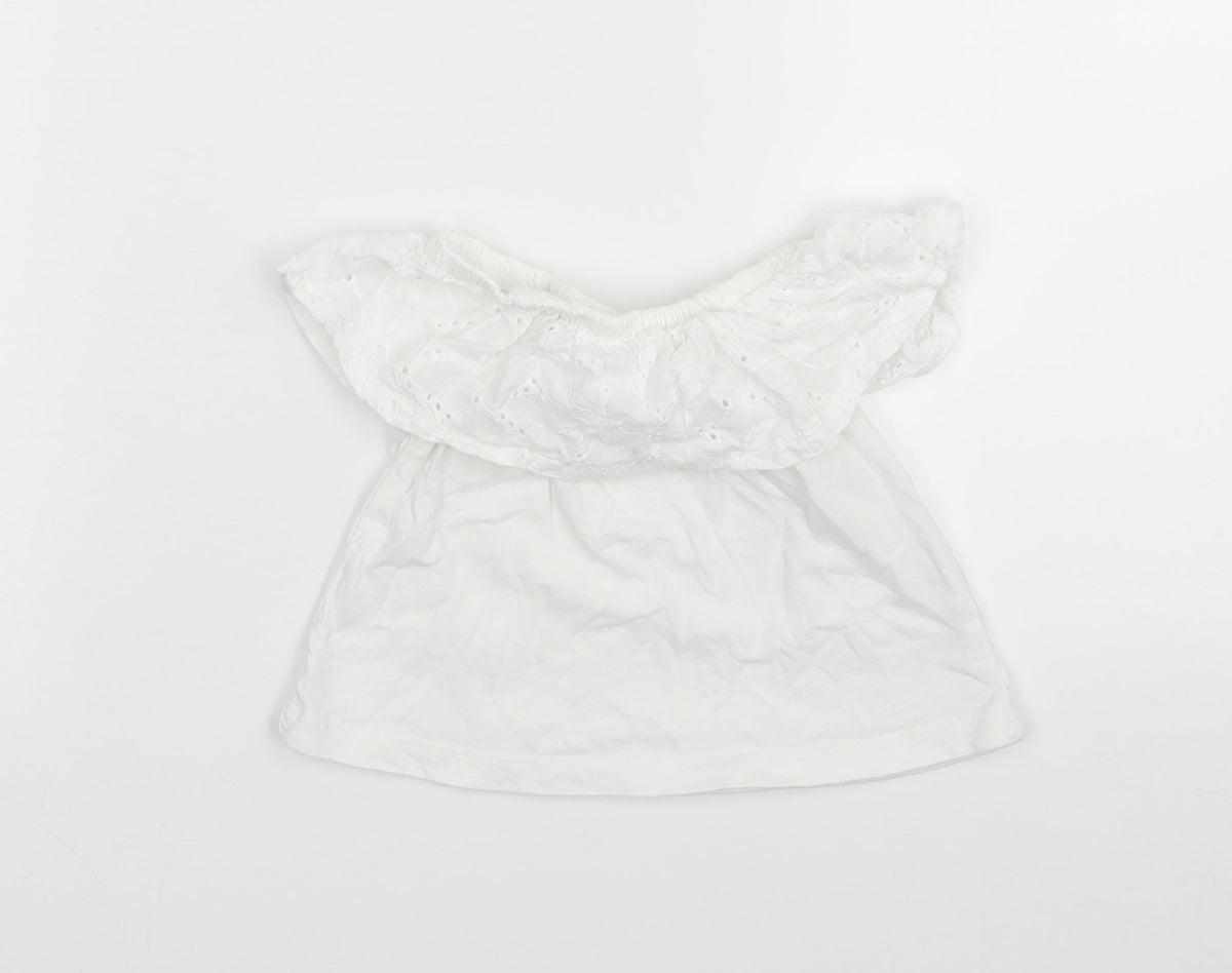 Additional front view of M&Co girls’ white basic t-shirt, size 3-4, years