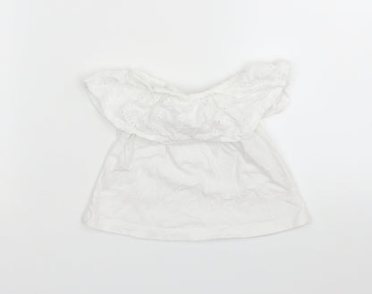 Additional front view of M&Co girls’ white basic t-shirt, size 3-4, years