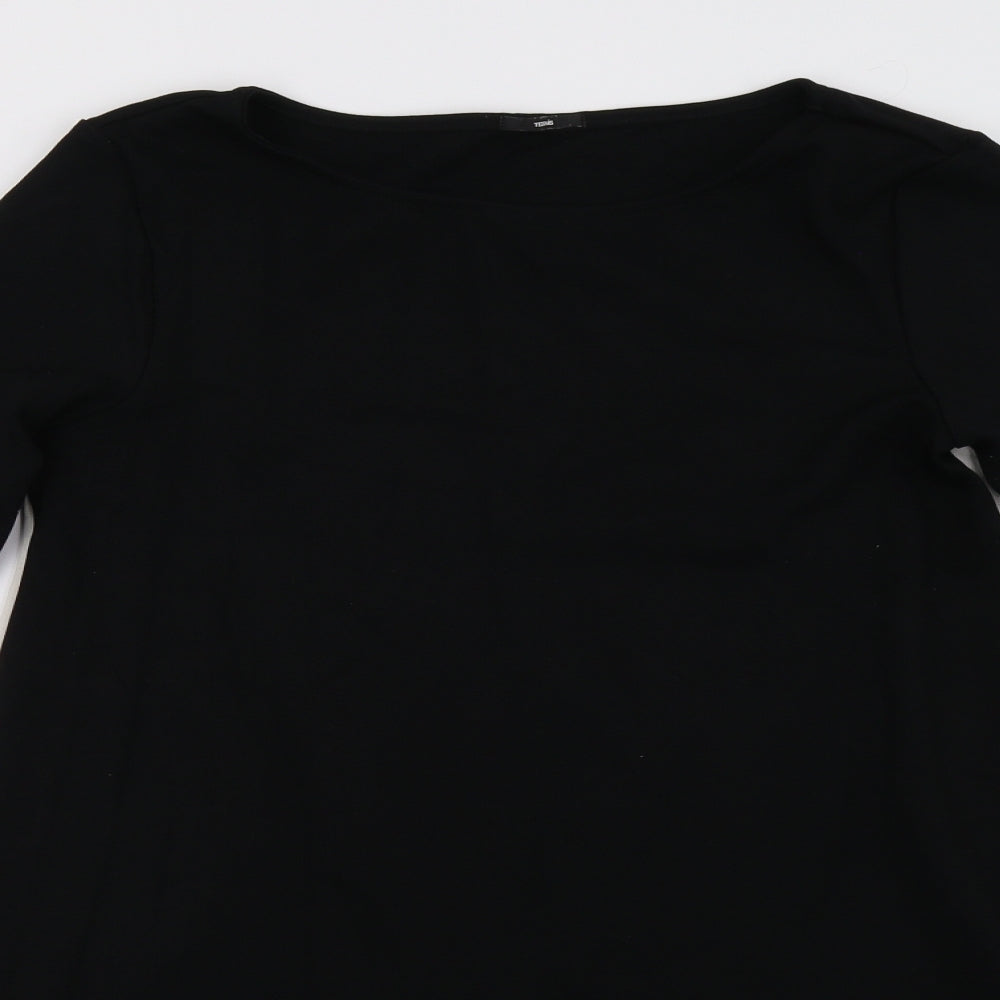 Close-up detail of Tezenis women’s black a-line, size M