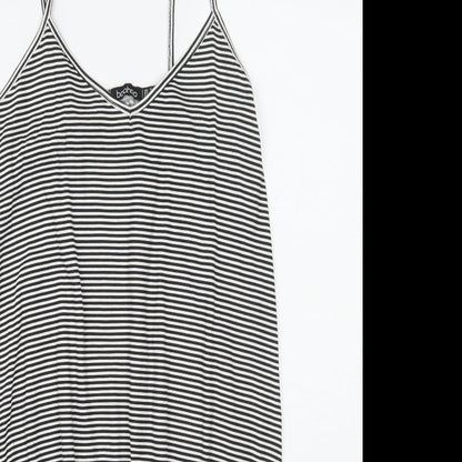 Boohoo Womens White Striped  A-Line  Size 8
