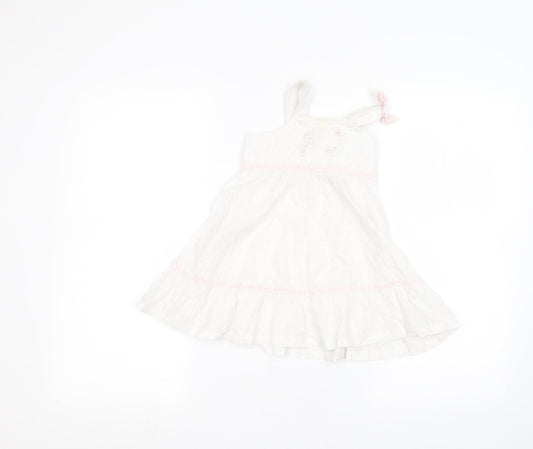 bebe Baby White   A-Line  Size 12 Months