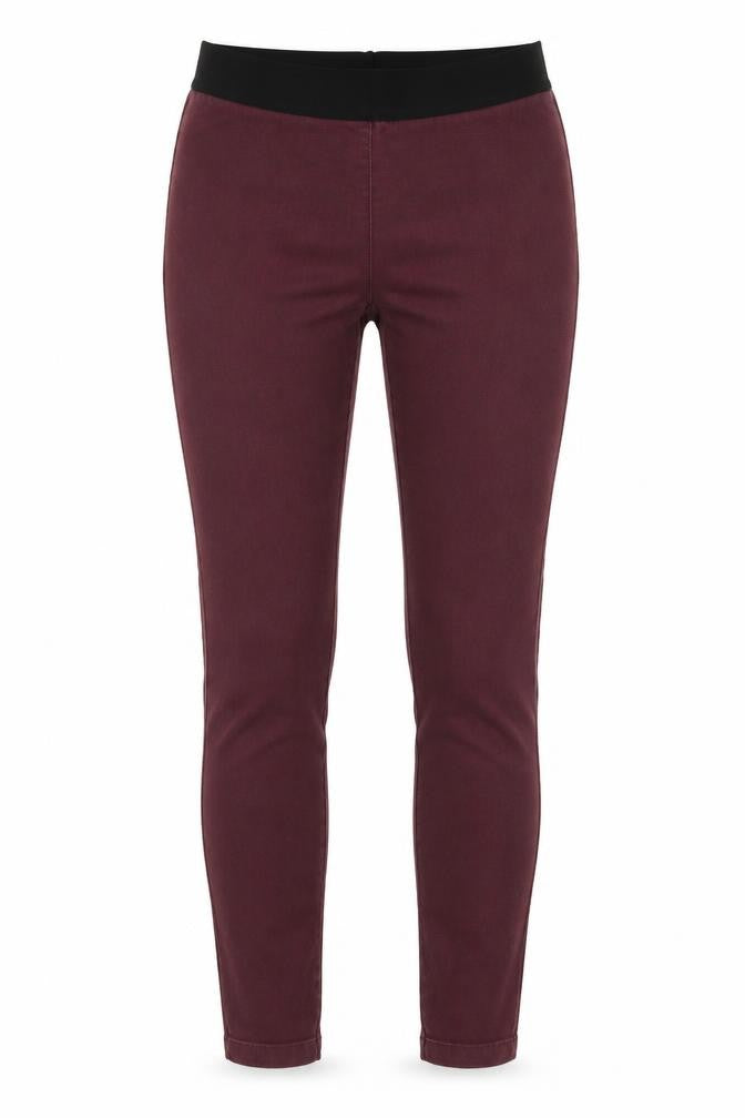 Front view of Denim Co women’s purple jegging jeans, size UK 8, 29-inch leg
