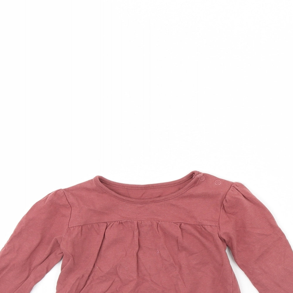 Close-up detail of Tu girls’ red basic t-shirt, size 12, months