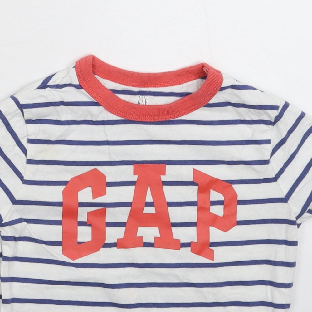 Close-up detail of Gap Baby White Striped Basic T-Shirt, size 24, Months