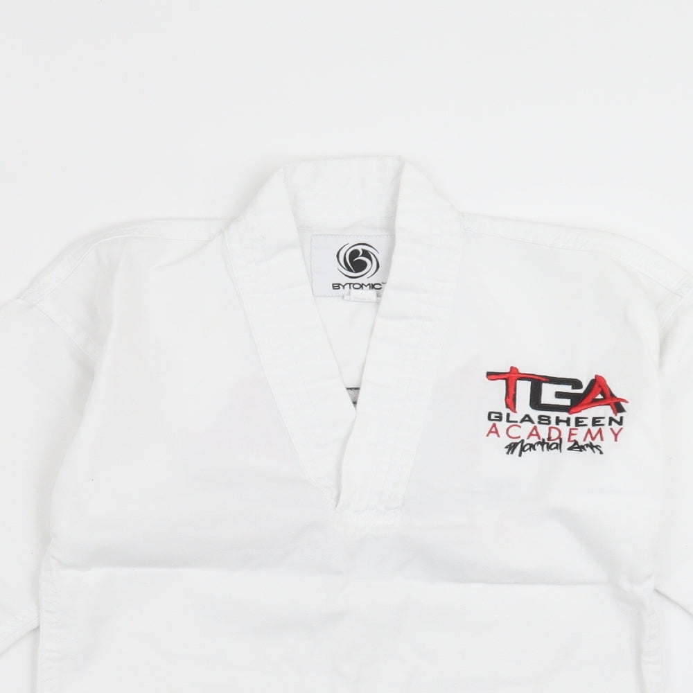 Close-up detail of bytomic boys’ white basic casual, size 5, years - martial arts
