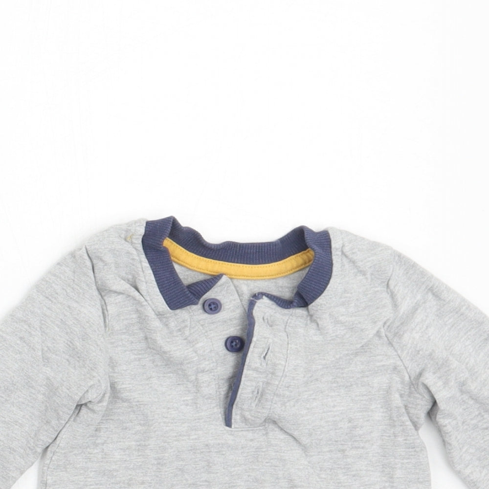 Close-up detail of George boys’ grey basic t-shirt, size 6-9, months
