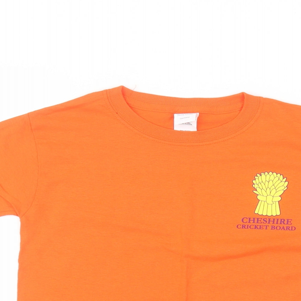 Close-up detail of Gilden boys’ orange basic t-shirt, size XS