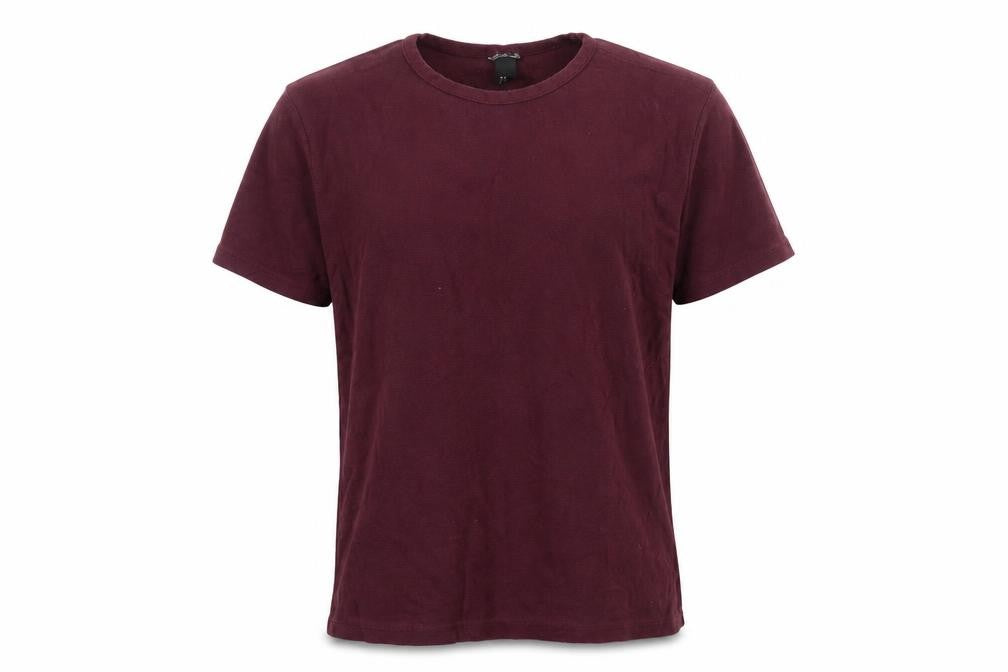 Front view of Preworn men’s red t-shirt, size M