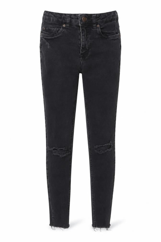Front view of New Look women’s black denim skinny jeans, size UK 8, 26-inch leg