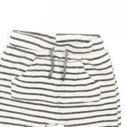 Primark Boys White Striped  Capri Trousers Size 6-9 Months