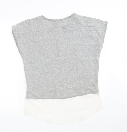 Back view of Azara Paris women’s grey basic t-shirt one size