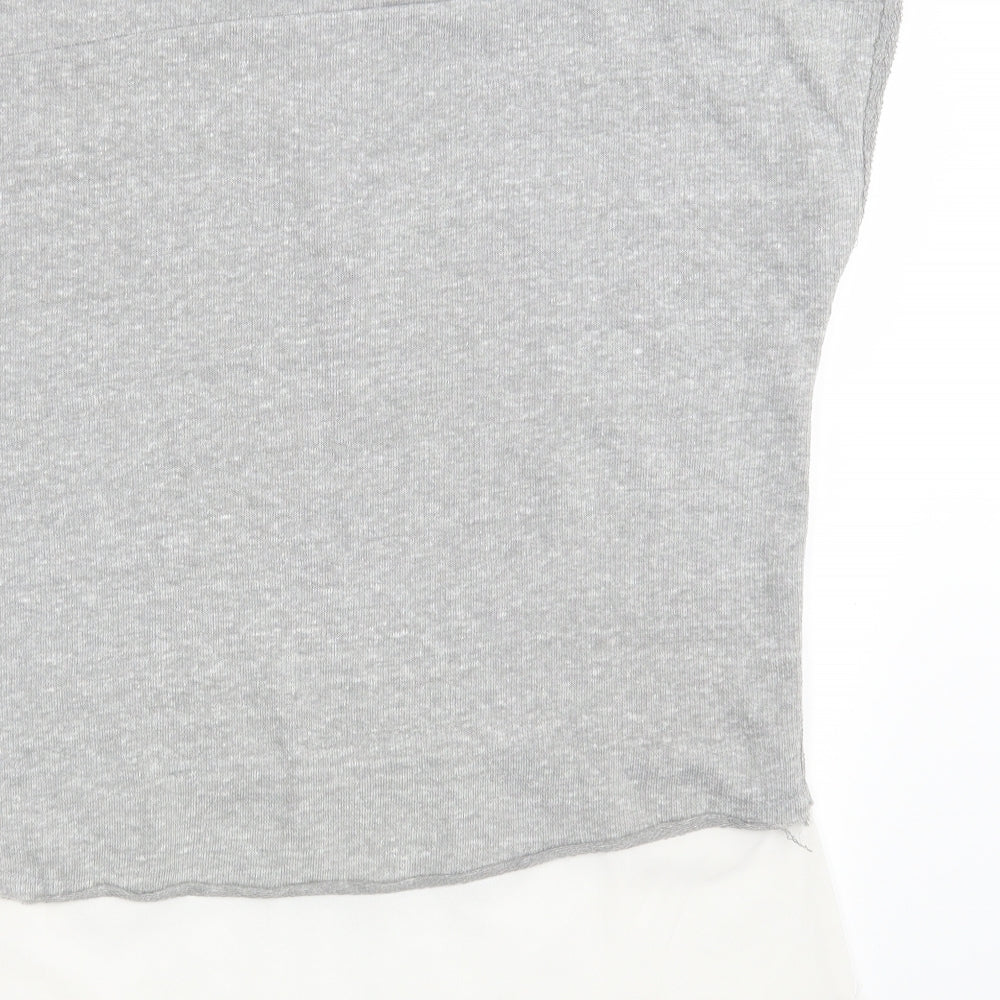 Brand and care label for Azara Paris women’s grey basic t-shirt one size