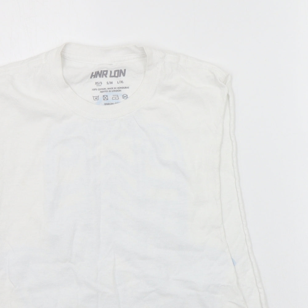 Close-up detail of hnr lon women’s white basic tank, size XS