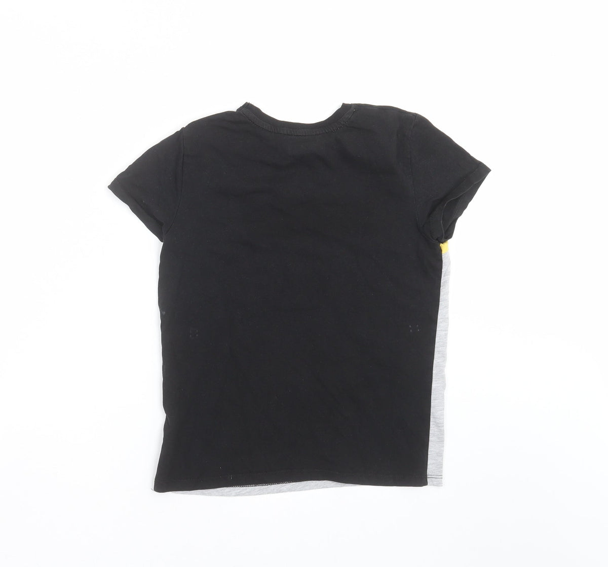 Back view of Primark boys’ black basic t-shirt, size S, - fortnite