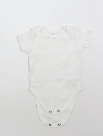 George Baby White   Babygrow One-Piece Size 0-3 Months