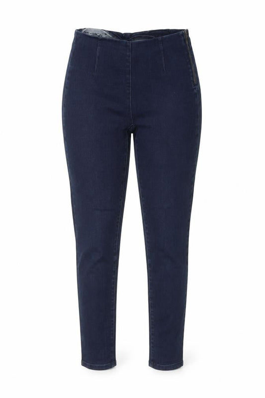 Front view of United Colors of Benetton women’s blue jegging jeans, size UK 28, 28-inch leg