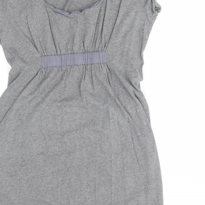 Brand and care label for Roots women’s grey a-line, size M