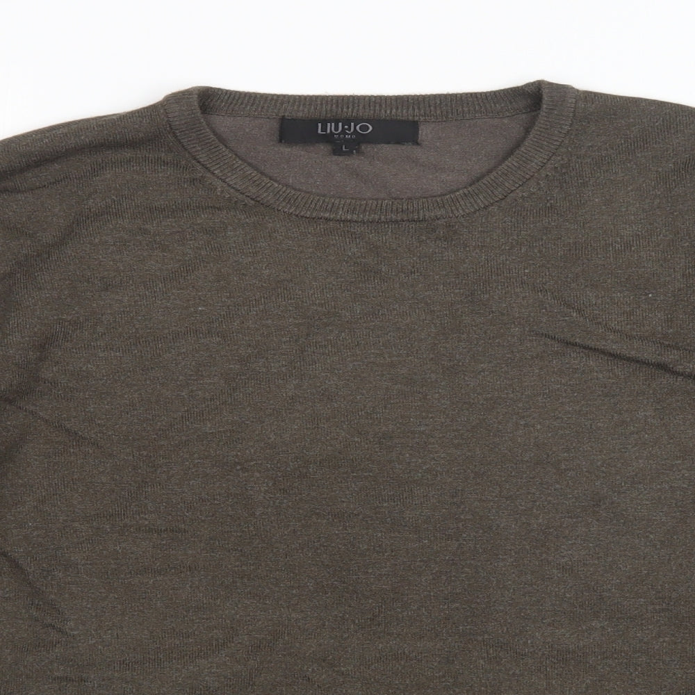 Close-up detail of Liu Jo men’s brown knit jumper, size L