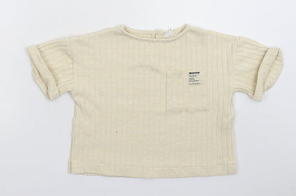 Additional front view of Zara girls’ beige basic t-shirt, size 6, years