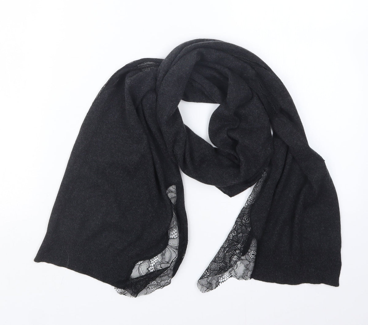 Front view of Preworn women’s grey knit scarf