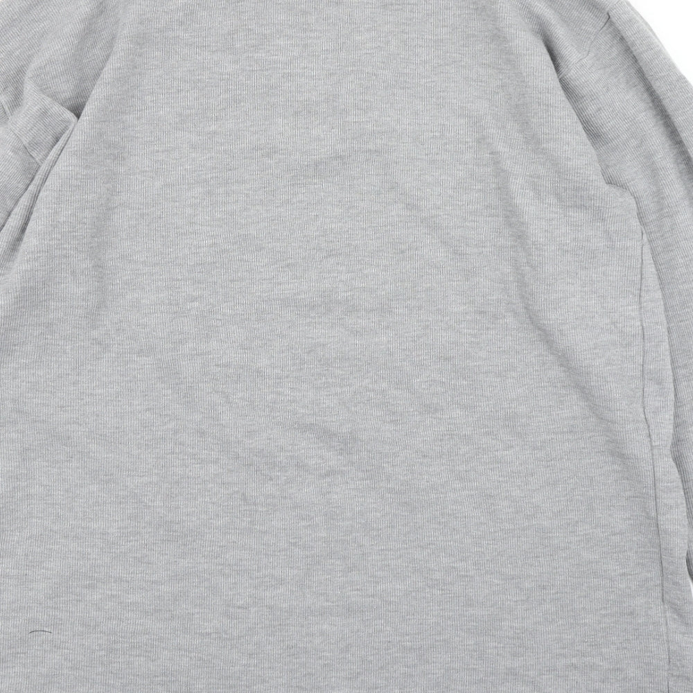 Brand and care label for deck men’s grey pullover sweatshirt, size L