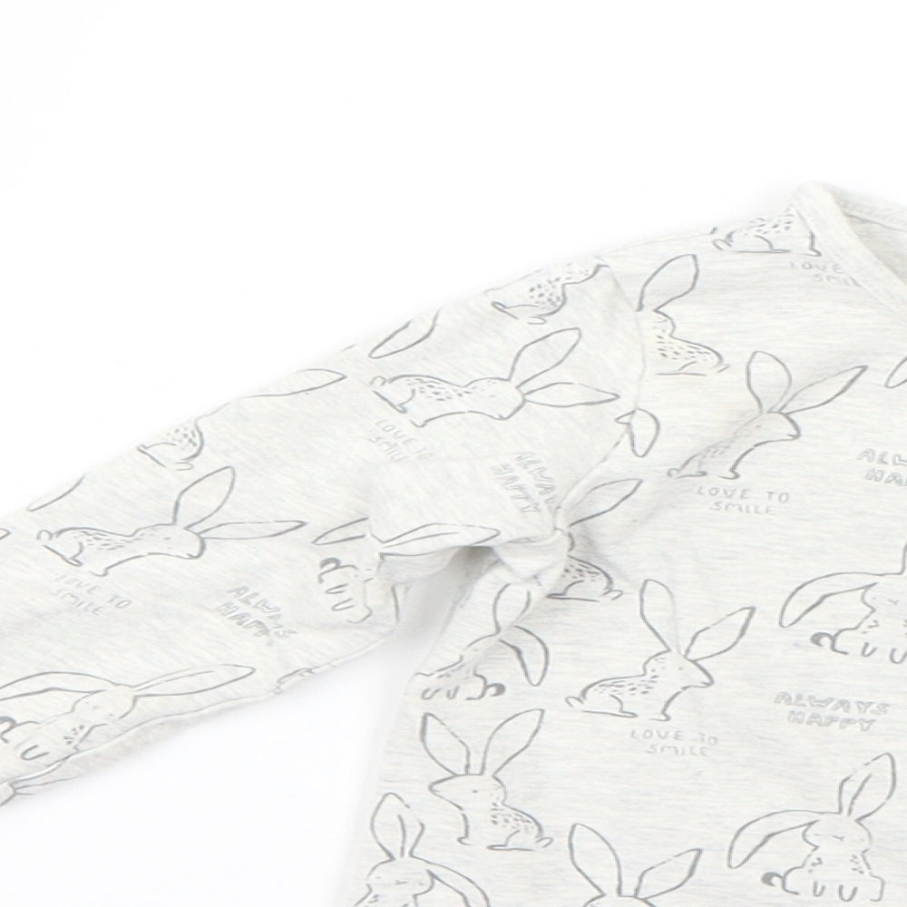 Close-up detail of Next Baby Grey Geometric Basic T-Shirt, size 6-9, Months