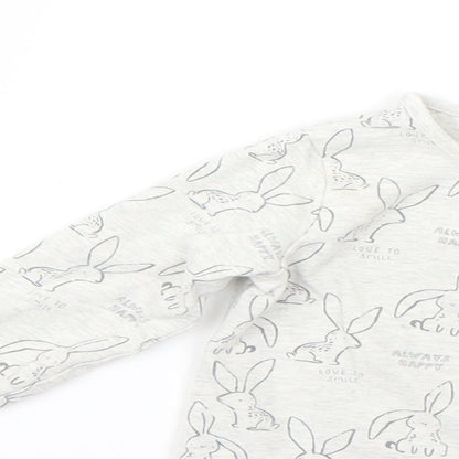 Close-up detail of Next Baby Grey Geometric Basic T-Shirt, size 6-9, Months