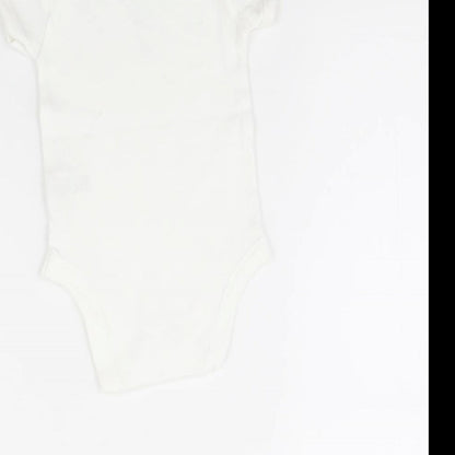 Matalan Baby White   Babygrow One-Piece Size 6-9 Months  - Giraffe