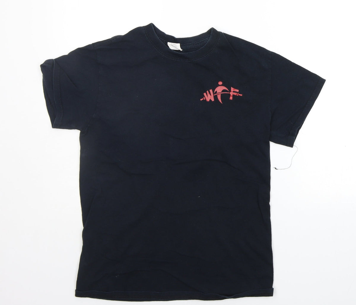 Front view of Gildan boys’ blue basic t-shirt, size S