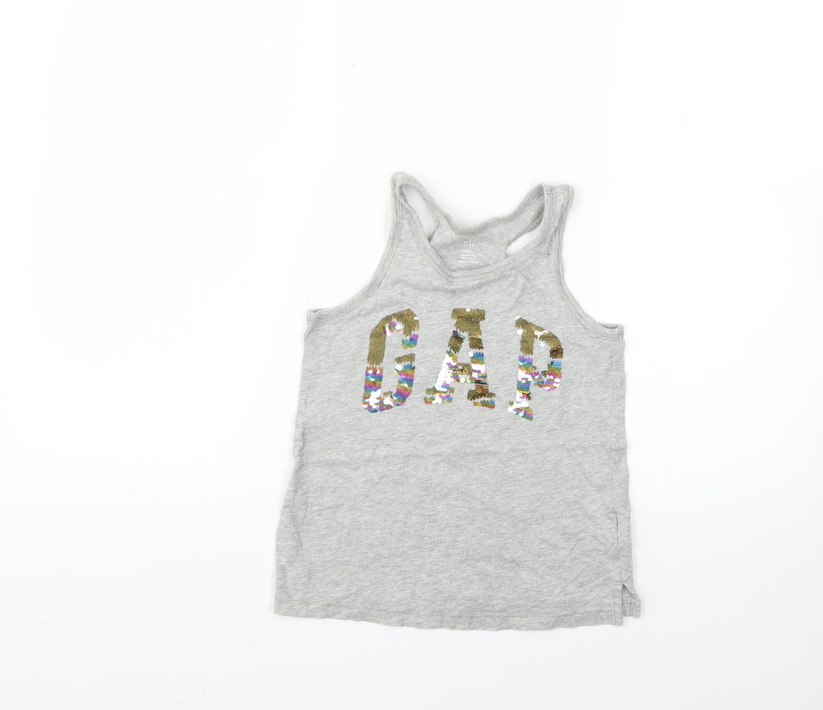 Front view of Gap girls’ grey basic t-shirt, size 6-7, years