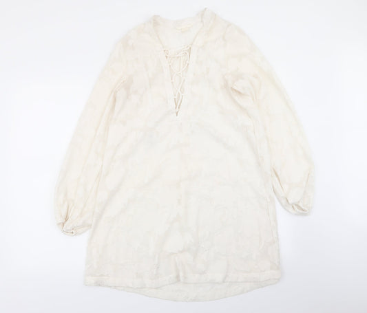 H&M Womens White Geometric  Fit & Flare  Size 4