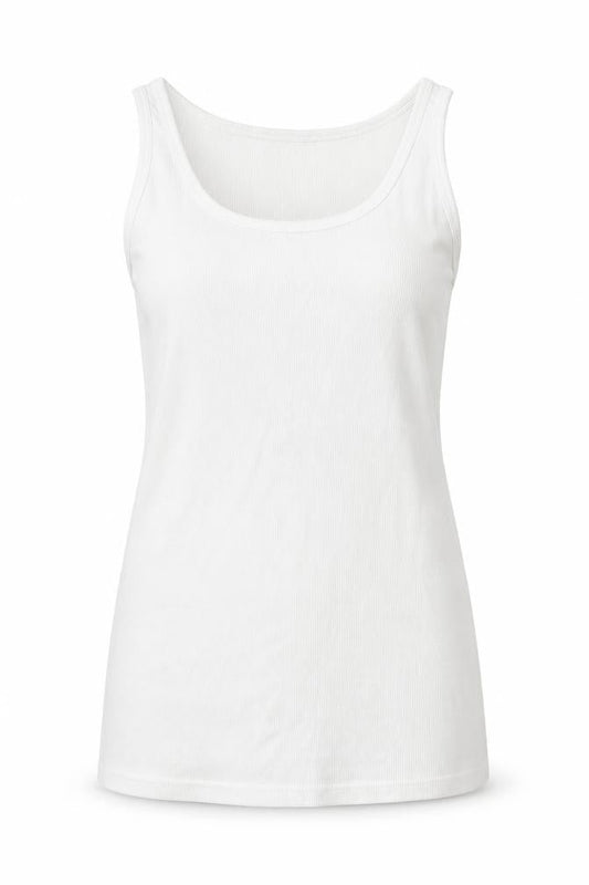 Front view of SOUTH women’s white basic t-shirt, size UK 14