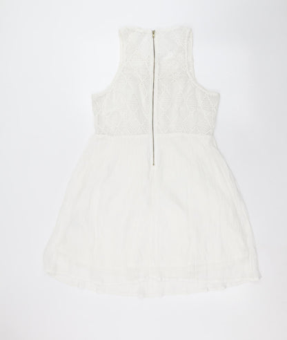 Rebellion Womens White Geometric  Fit & Flare  Size M  - crochet detail