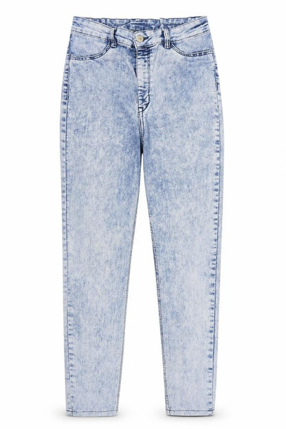 Front view of women’s blue denim mom jeans, size M, 28-inch leg