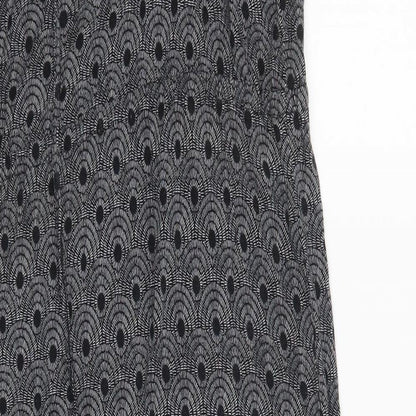 Preworn Womens Black Geometric  A-Line  Size 8