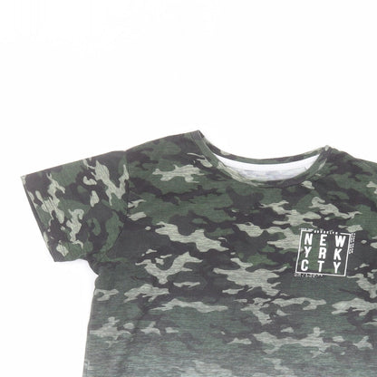 Primark Boys Green   Basic T-Shirt Size 7-8 Years